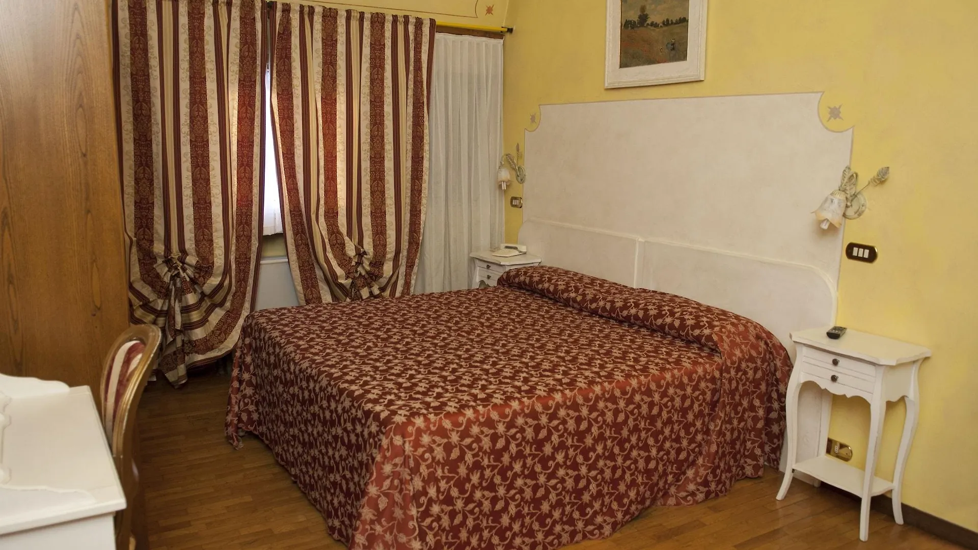 Ai Ronchi Motor Hotel Brescia 4*,  Italy