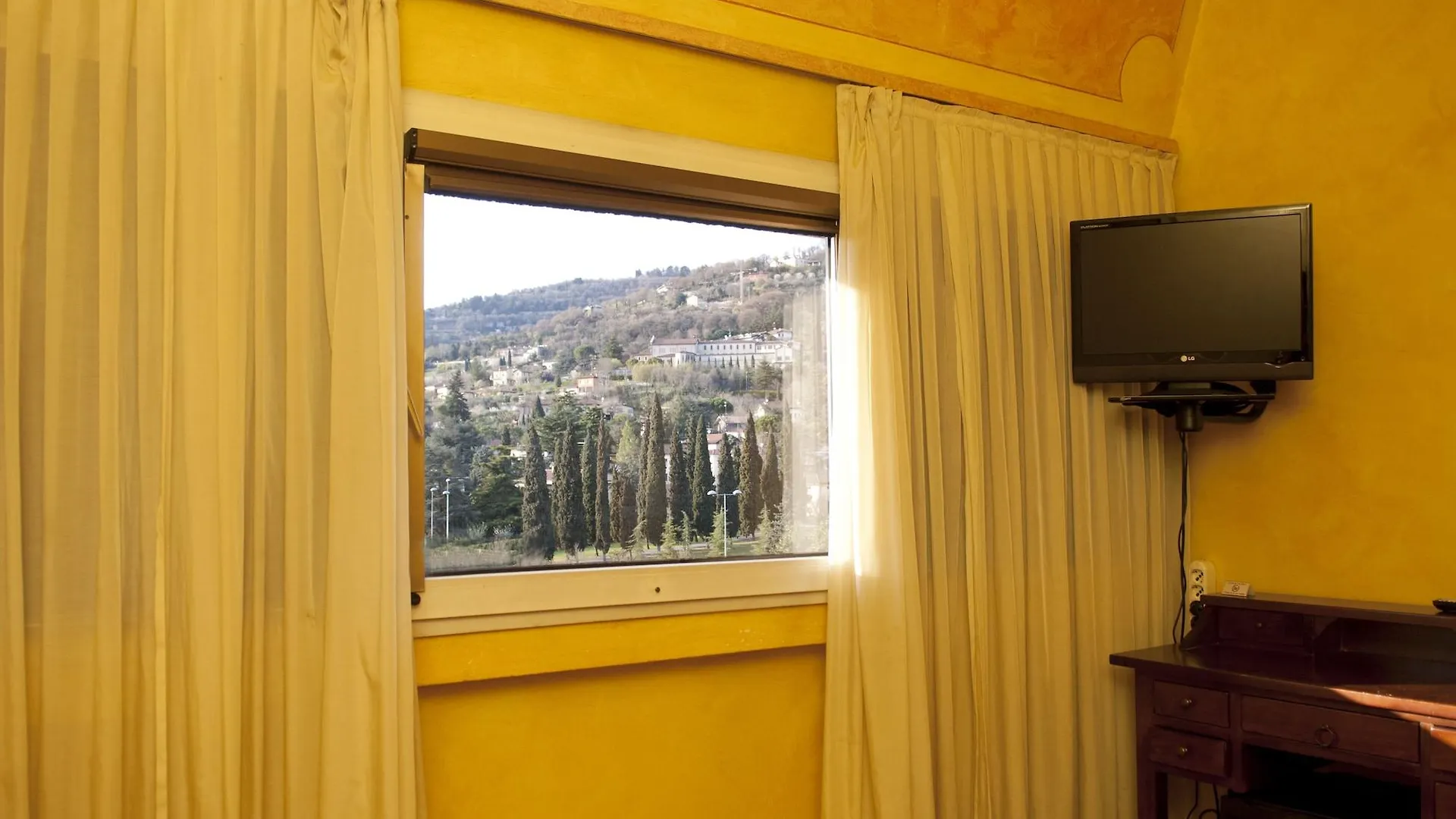 Ai Ronchi Motor Hotel Brescia 4*,